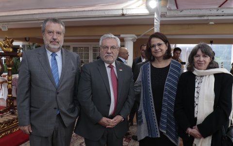 Fabián Valdivieso, Lautaro Pozo, María Gabriela Troya y Mariana de Paredes.