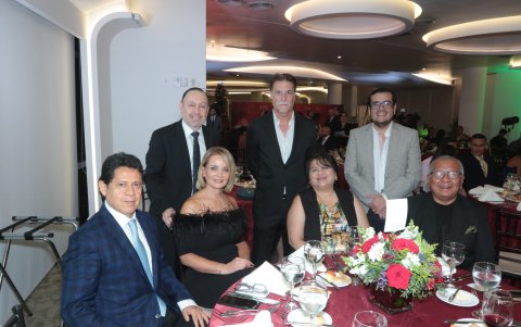 Carlos De Tomaso, José María Hermida, Jacobo León, Fernando Aguayo, Janeth Hinostroza, Lina Zambrano y Carlos Víctor Morales.