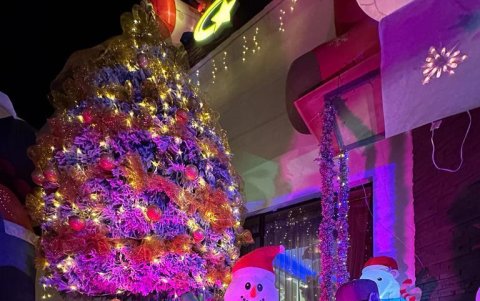 Muñecos. Son parte de los rincones de la casa. Muchos de ellos son originarios de Nueva York. Su dueño los aprovechó para la época.