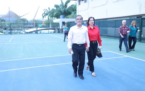 Braulio Galarza y Nancy de Galarza.