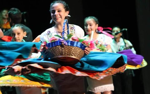 La participación de menores da realce a la cultura de la ciudad