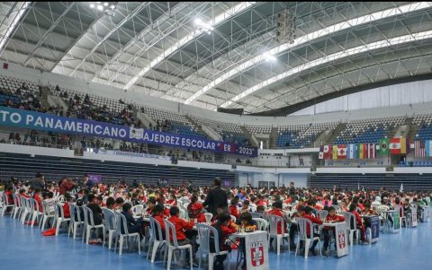 Los alumnos se preparan para nuevas participaciones dentro y fuera del país. En la imagen, durante el campeonato que se realizó en Perú.