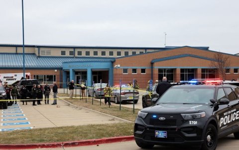 Alrededor del instituto hay una fuerte presencia policial y varias calles están cortadas, según muestran las cadenas de televisión estadounidenses.