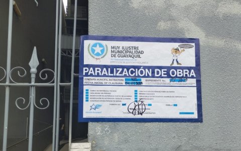 El Municipio colocó un nuevo sello con fecha 4 de enero, en los bajos del mural ubicado por el lado de la calle Pedro Moncayo.