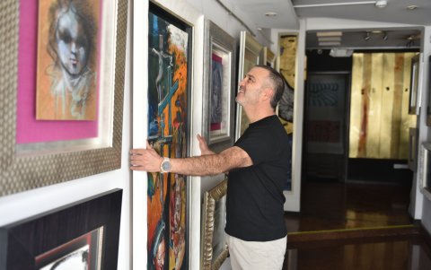 La pasión por el arte lo llevó a especializarse en otras ramas