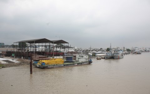 Embarcaciones. Al menos cuatro astilleros están ubicados en la calle Eloy Alfaro entre Gómez Rendón y El Oro.