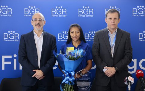 Tras su clasificación a los Juegos Olímpicos, la empresa privada empezó a trabajar de la mano de la fondista riobambeña.