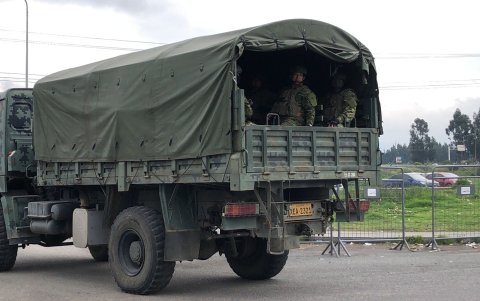 Seguridad. A la cárcel de Cotopaxi llegaron militares de la Brigada Patria.