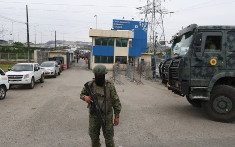 Daniel Noboa dio instrucciones para retomar el control de las cárceles del país.
