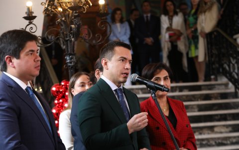 El mandatario reconoció la existencia de un conflicto armado interno en Ecuador, tras actos terroristas.