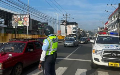 La ATD es la institución que controla el tránsito de vehículos en el cantón.T