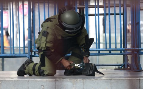 La zona fue acordonada y todas las personas fueron desalojadas