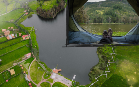 Durante su estadía puede escuchar el trinar de las aves y hacer pesca.