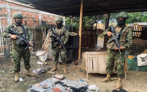 Labores. En las operaciones se ha dado el decomiso de armas, municiones y explosivos.