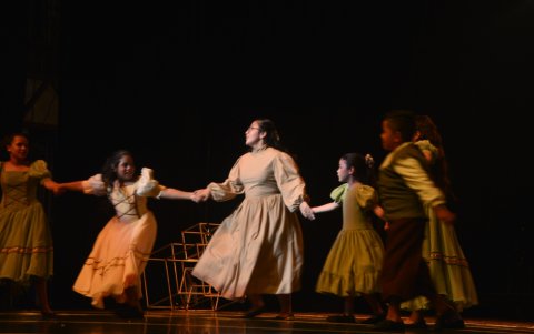 En el Teatro Centro de Arte hay espacios para los más pequeños. Ellos apuestan por las coreografías de musicales y de género clásico.