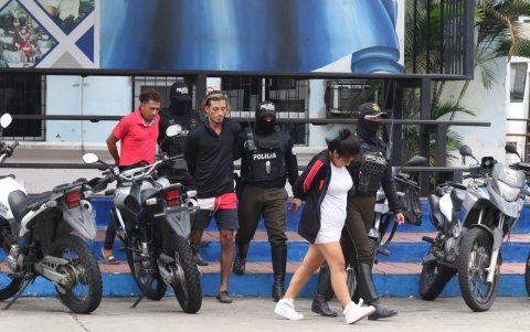 Tres motos fueron decomisadas en la detención de los sujetos.