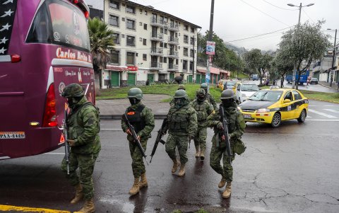Fuerzas Armadas  revisó que las empresas tengan permisos de tenencia de armas.