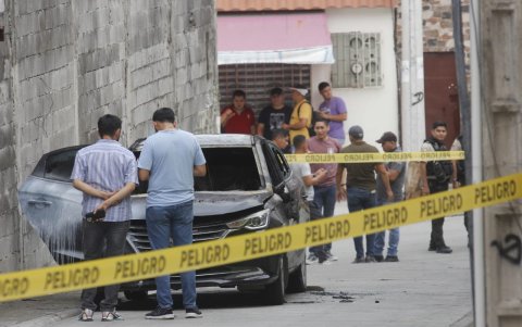 El auto que habría sido utilizado en el atentado de Suárez fue incinerado horas después.