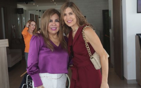 Mercedes Váscones y Mónica Ávila.