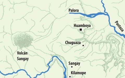 Ubicación de los antiguos asentamientos (puntos negros) y de las poblaciones actuales (cuadrados) en el valle del río Upano.