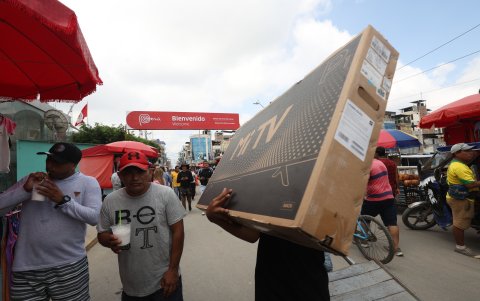 La entrada y salida de electrodomésticos es una escena muy común en la frontera sur. Pese a la regularidad de esta práctica, nadie se encarga de revisar qué hay dentro de las cajas que ingresan.