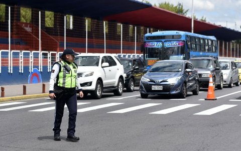 El modelo ideal es que todos los vehículos que se matriculen en el Distrito Metropolitano de Quito tengan este dispositivo, incluyendo los buses del sistema de transporte municipal.