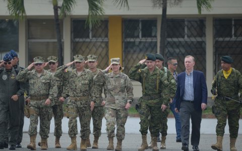 La jefa del Comando Sur de Estados Unidos, Laura Richardson y el embajadador Michael Fiztpatrick