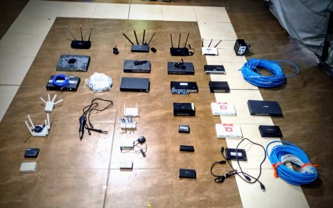 Artículos incautados en la cárcel de Cotopaxi.