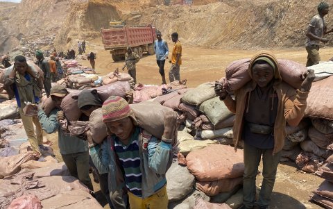 Problema. Los niños trabajan desde edades muy tempranas.