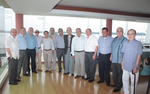 El grupo de exalumnos del colegio San José La Salle suele reunirse al menos una vez al año.