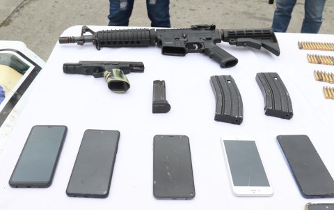 Este tipo de armamento suele estar en manos de menores de edad que pertenecen a bandas.