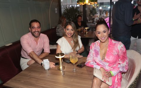 Luis Gutiérrez, Kristel Álvarez y Susan Rugel.