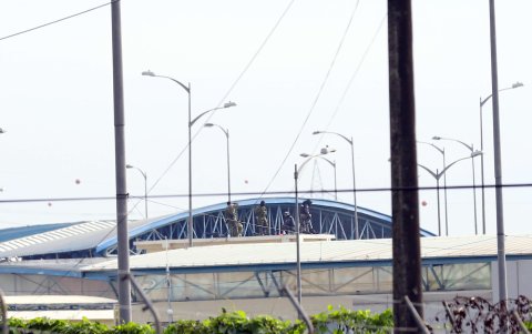 Resguardo. En la cárcel Regional se registró el paso de militares en el techo de la infraestructura durante la última semana.