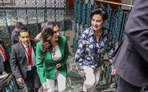 Previo a su viaje a Israel, la vicepresidenta coordino acciones con la canciller Sommerfeld.