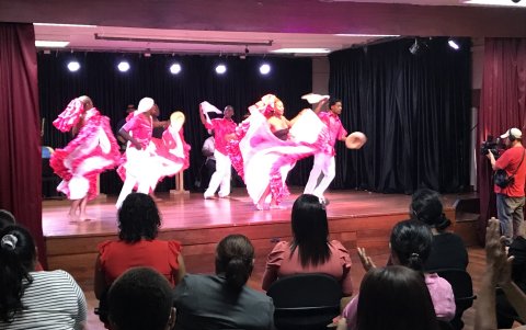 Con esta participación del grupo Chonta, Cuero y Bomba, se reafirma la belleza artística y cultural de la comunidad negra en Ecuador.