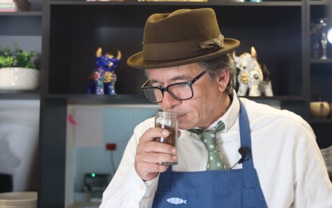 Santiago Estrella, periodista apasionado por la gastronomía.