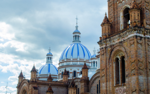 Las iglesias son uno de las mayores atractivos turísticos de Cuenca.