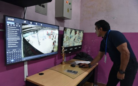 Control. Como parte de las propuestas de mitigación, los mercados de Quito cuentan con un sistema de cámaras y alarmas para asistir en la detección temprana.