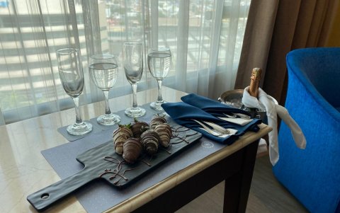 El servicio a la habitación en Hotel Sheraton.