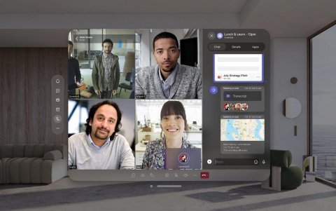 Fotografía cedida por Microsoft donde se muestra una pantalla con una video conferencia asistida la herramienta de inteligencia artificial (IA) Copilot vista con unos Apple Vision Pro, las nuevas gafas de realidad virtual (VR) de Apple.