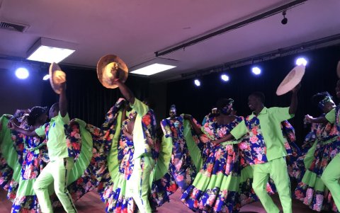 La etnia afro lleva la danza como parte de sus raíces y buscan fortalecerla.