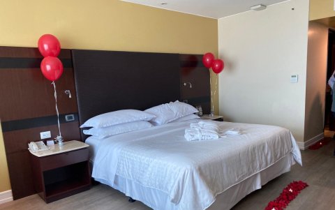 Habitación King en el Hotel Sheraton.