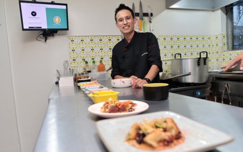 Sampling de cordero al curry