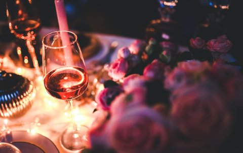 La cena romántica, una opción tradicional que nunca está de más