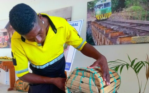 Cultura. En la Casa de la Cultura de San Lorenzo exhiben una catanga.