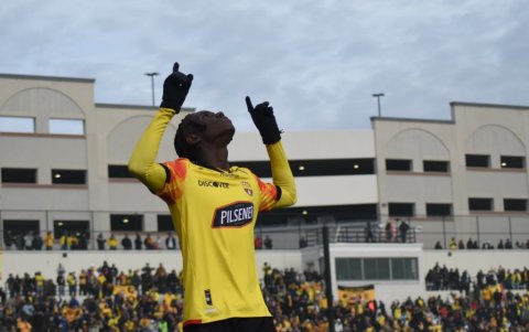 Allen Obando y su primer gol en Barcelona 2024 fue en Estados Unidos.