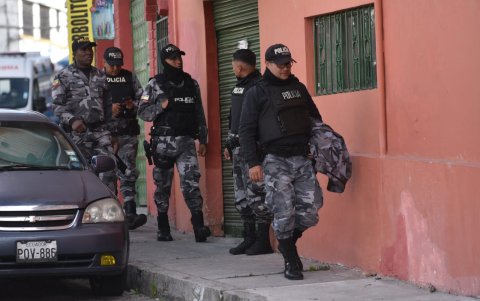 El operativo en la cárcel de El Inca inició en la madrugada.