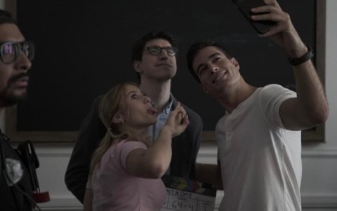 Compartiendo con su nueva pareja.