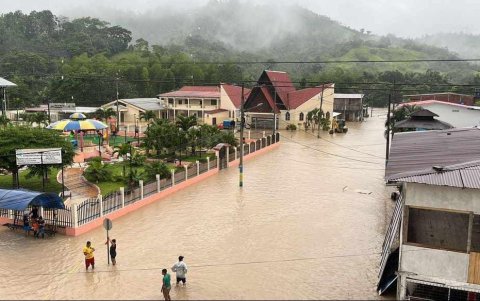 Chone. 35 familias fueron afectadas y tres viviendas dañadas tras la crecida del río.