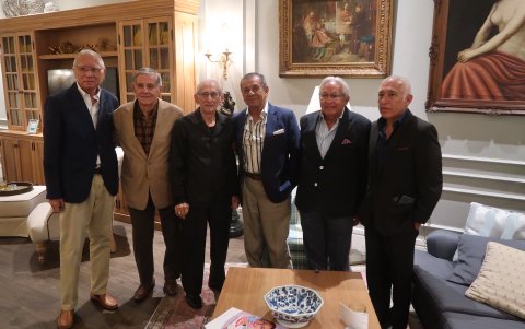 Carlos Chaw, Jorge Garaicoa, Gustavo García, Pedro Iriarte, Jorge Moreira y César Mejía.